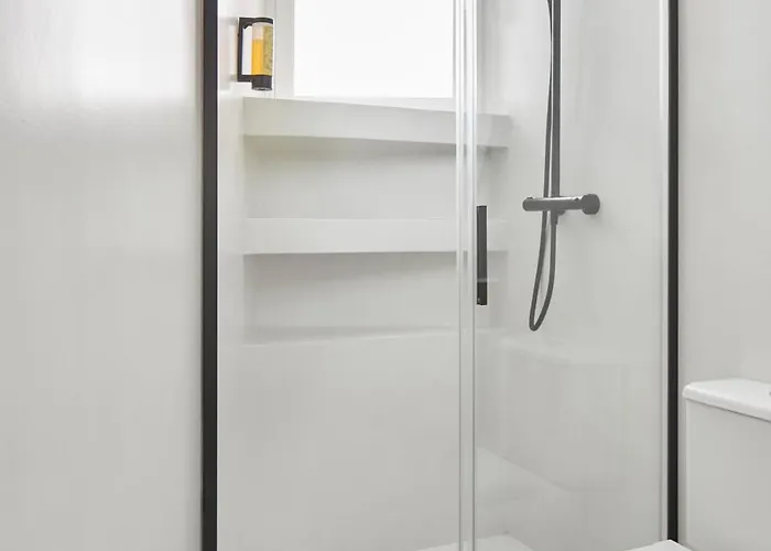 Apartament Always Easy I Escolta Real *