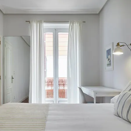 Always Easy I Escolta Real